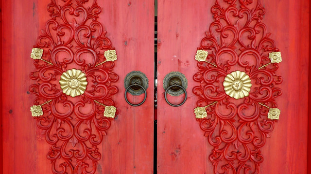 象征爱情的一扇门