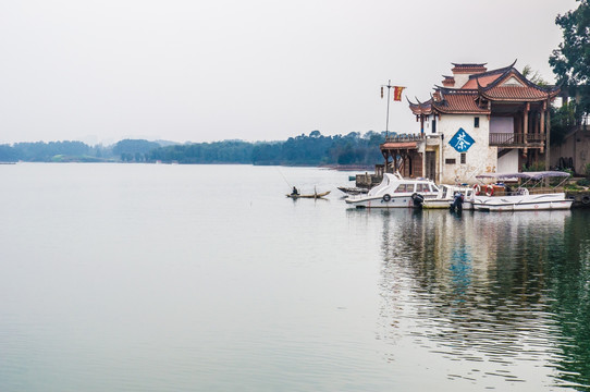龙水湖
