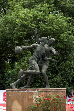 体育人物雕像