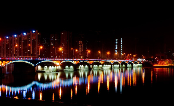 吉林大桥夜景