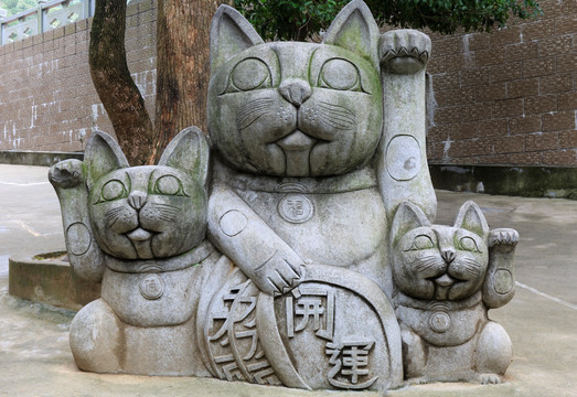 校园雕塑招财猫