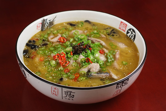 苗家青椒鱼