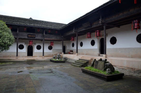 仪陇县丁家大院