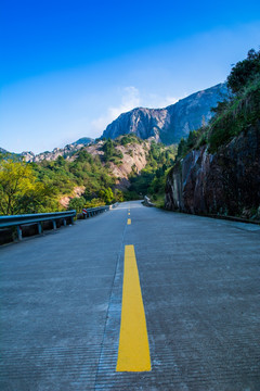 道路