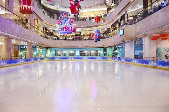 商场滑冰场