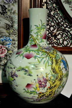 陶瓷花瓶 仙桃 粉彩福寿天球