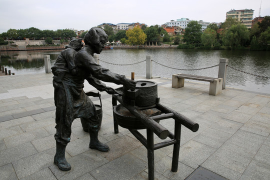 磨豆腐 城市雕塑 风景 民俗
