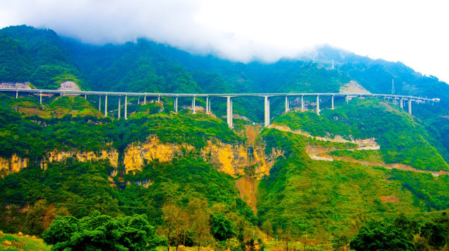 大山 高架桥