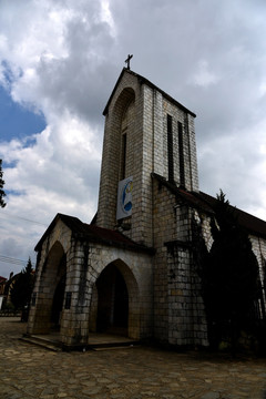 越南沙巴百年老教堂