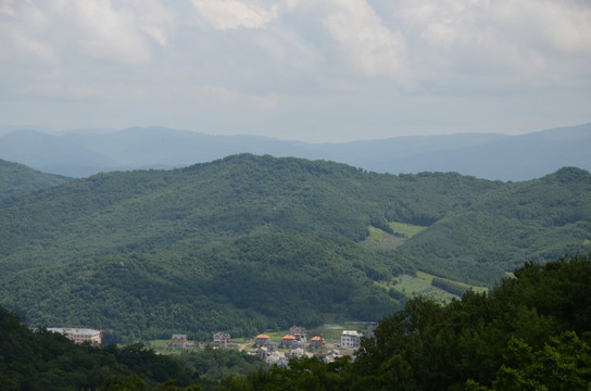 大山里的乡村