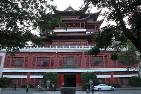 艺术馆