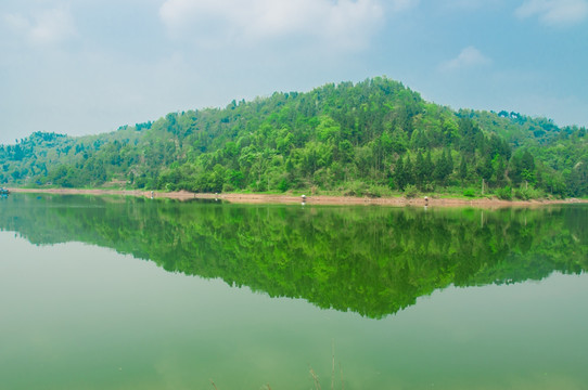 大足山水