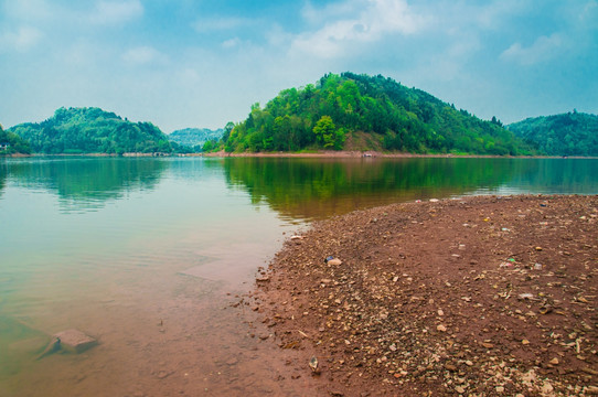 大足山水