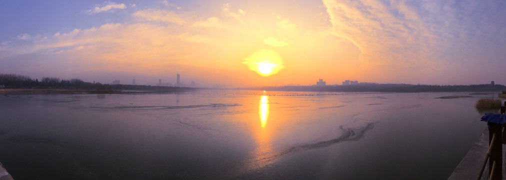 日落 河面 晚霞 高清全景大图