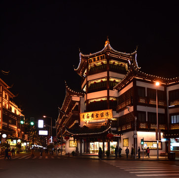 上海老庙黄金银楼夜景