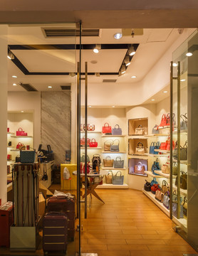 箱包皮具专卖店