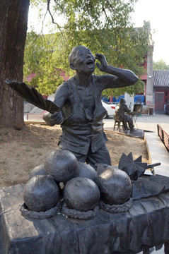 老北京卖西瓜雕塑