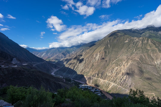 澜沧江 河谷 山谷