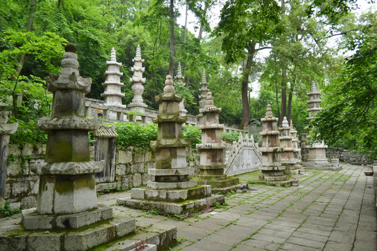 舍利塔 弘福寺 黔灵山