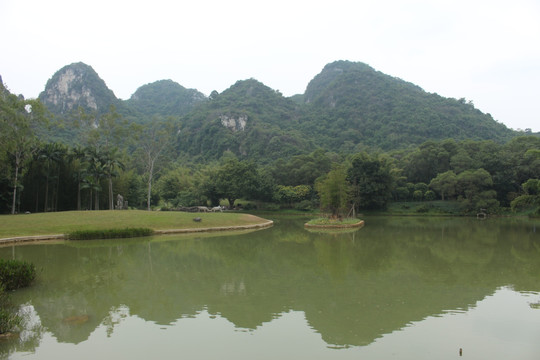 湖光山色