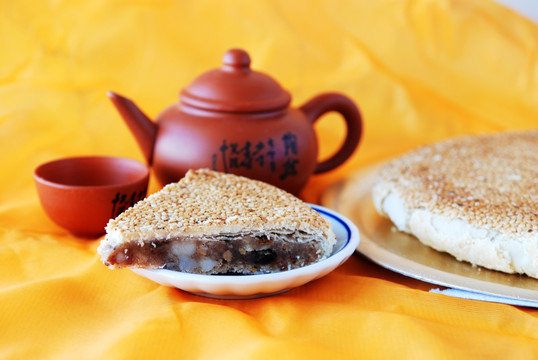 福州麻饼与茶具