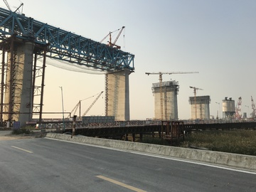 建设长江大桥