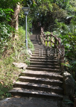 登山台阶 走好人生路 党风廉政