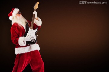 弹着电吉他的圣诞老人