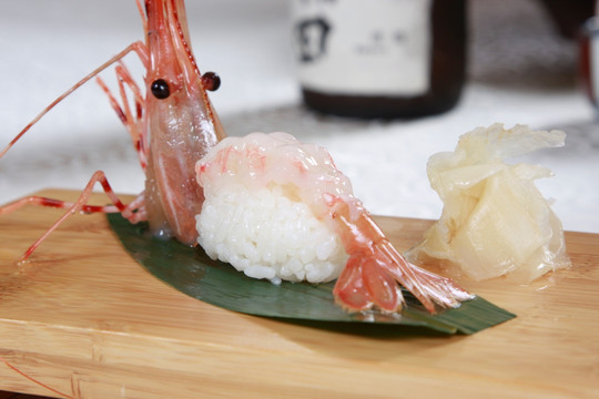 牡丹虾手握寿司