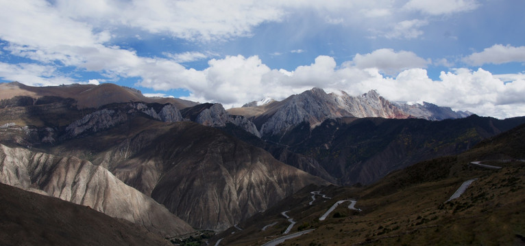 群山