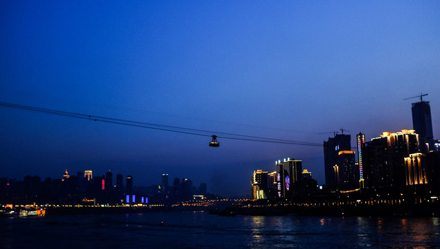 长江索道夜景