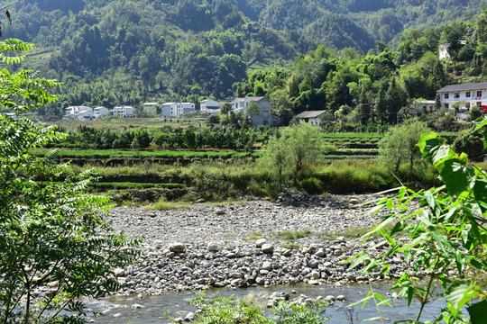 湖北恩施市麂子渡景区田园风光