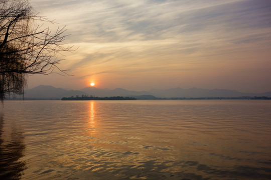 浙江杭州西湖风光夕阳日落红霞