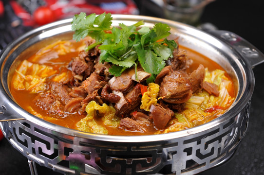 红烧羊肉锅仔