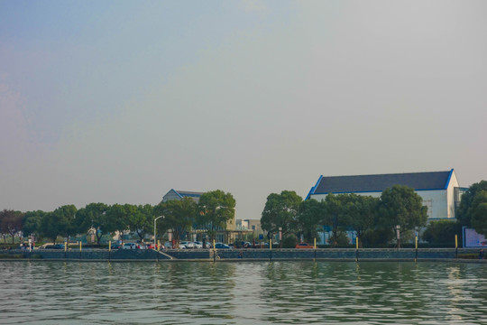 金鸡湖