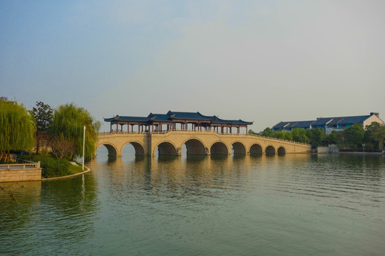 金鸡湖