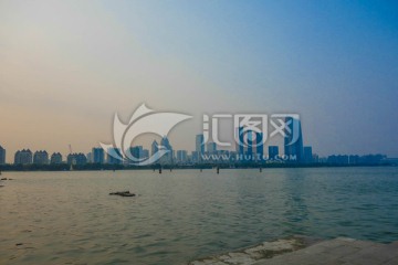 金鸡湖