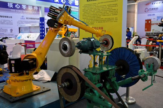 工业机器人 打磨机器人