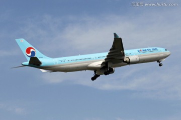 空客A330客机起飞