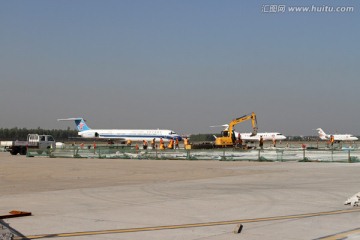 机场停机坪翻修施工