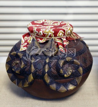 台湾高山族双蛇罐