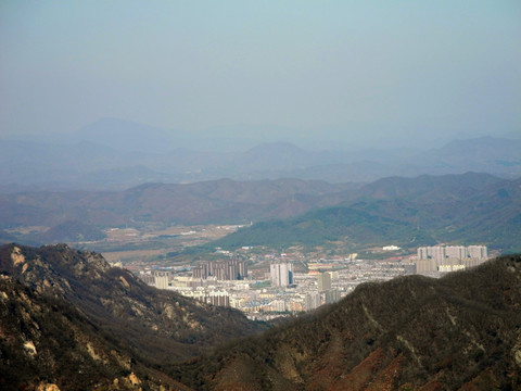 山那边的城市