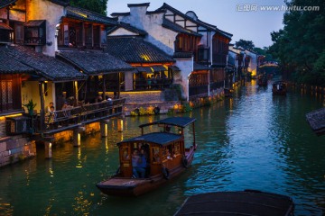 乌镇西栅古镇夜景