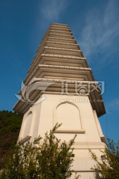 巫峡镇水塔