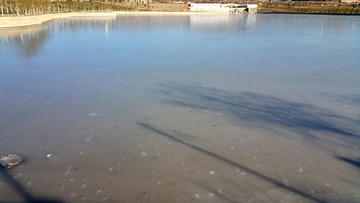 湖冰
