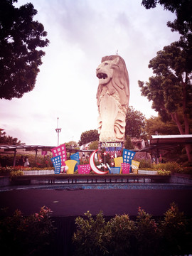 狮城新加坡鱼尾狮雕塑
