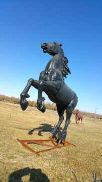 黑马雕像