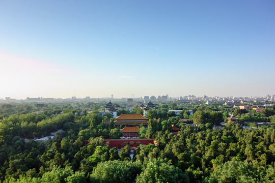 景山远眺北京中轴线寿皇殿鼓楼