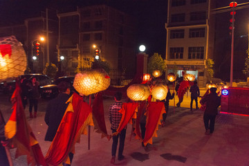 岑巩闹元宵耍龙灯