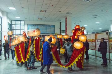 岑巩闹元宵龙灯